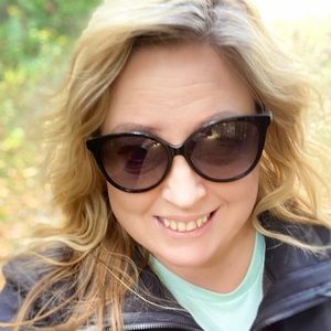 Meet your Posher, Irene